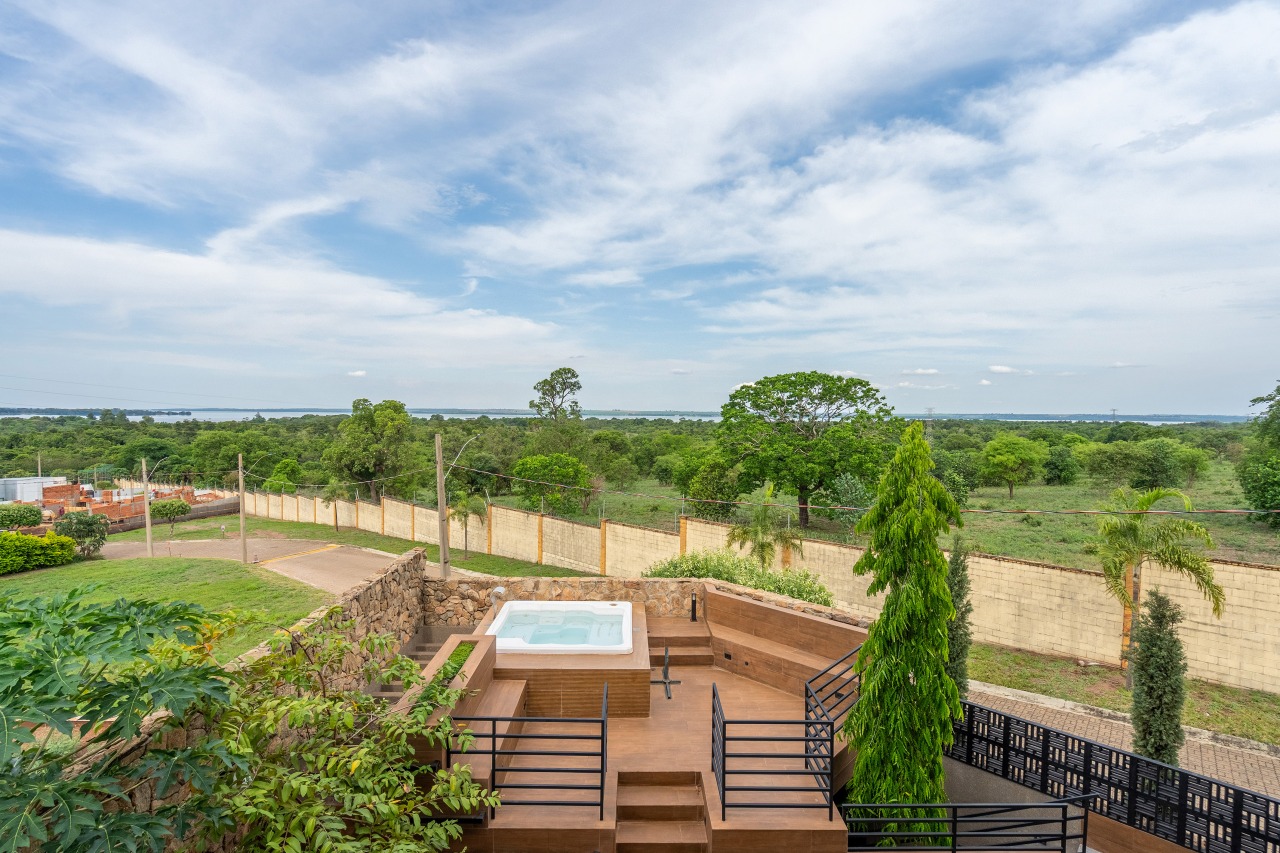 Casa em Condomínio à venda no Village do Lago: 