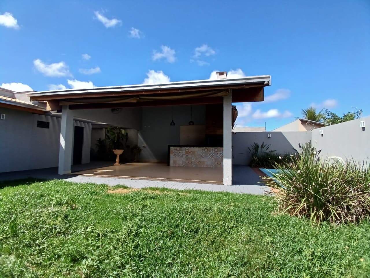 Casa à venda no Jardim dos Ipes: 
