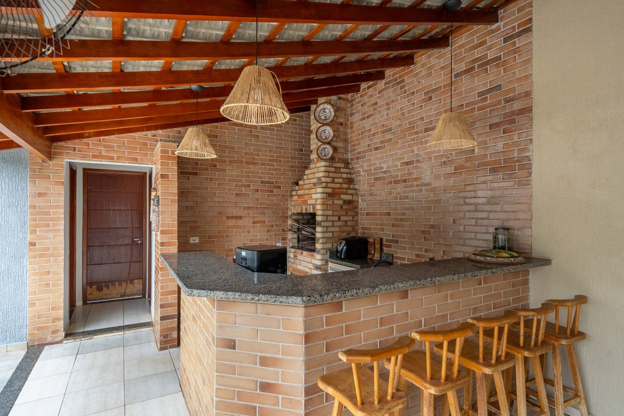 Casa à venda no Jardim dos Ipes: 