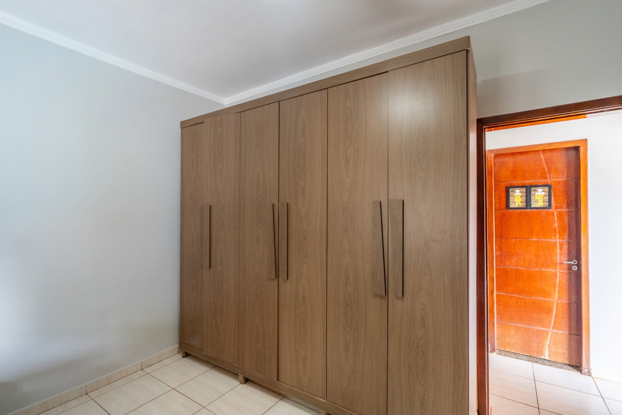 Casa à venda no Jardim dos Ipes: 