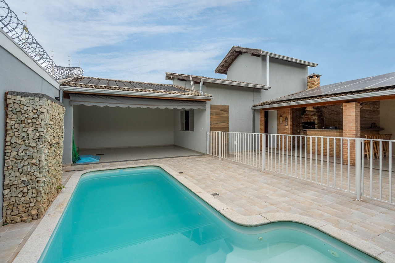 Casa à venda no Jardim dos Ipes: 