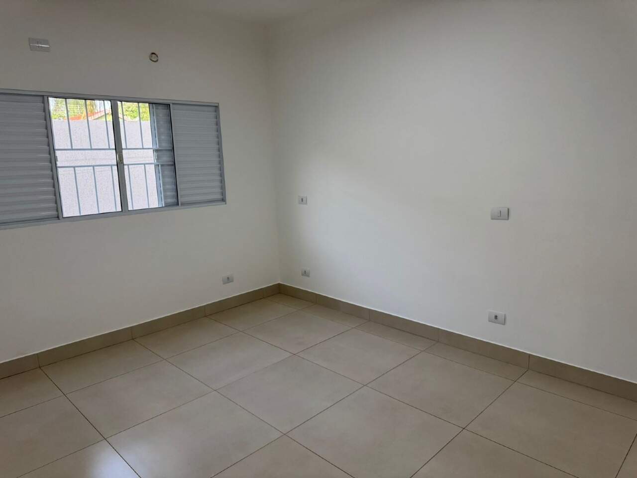 Casa à venda no Jardim Paranapungá: 
