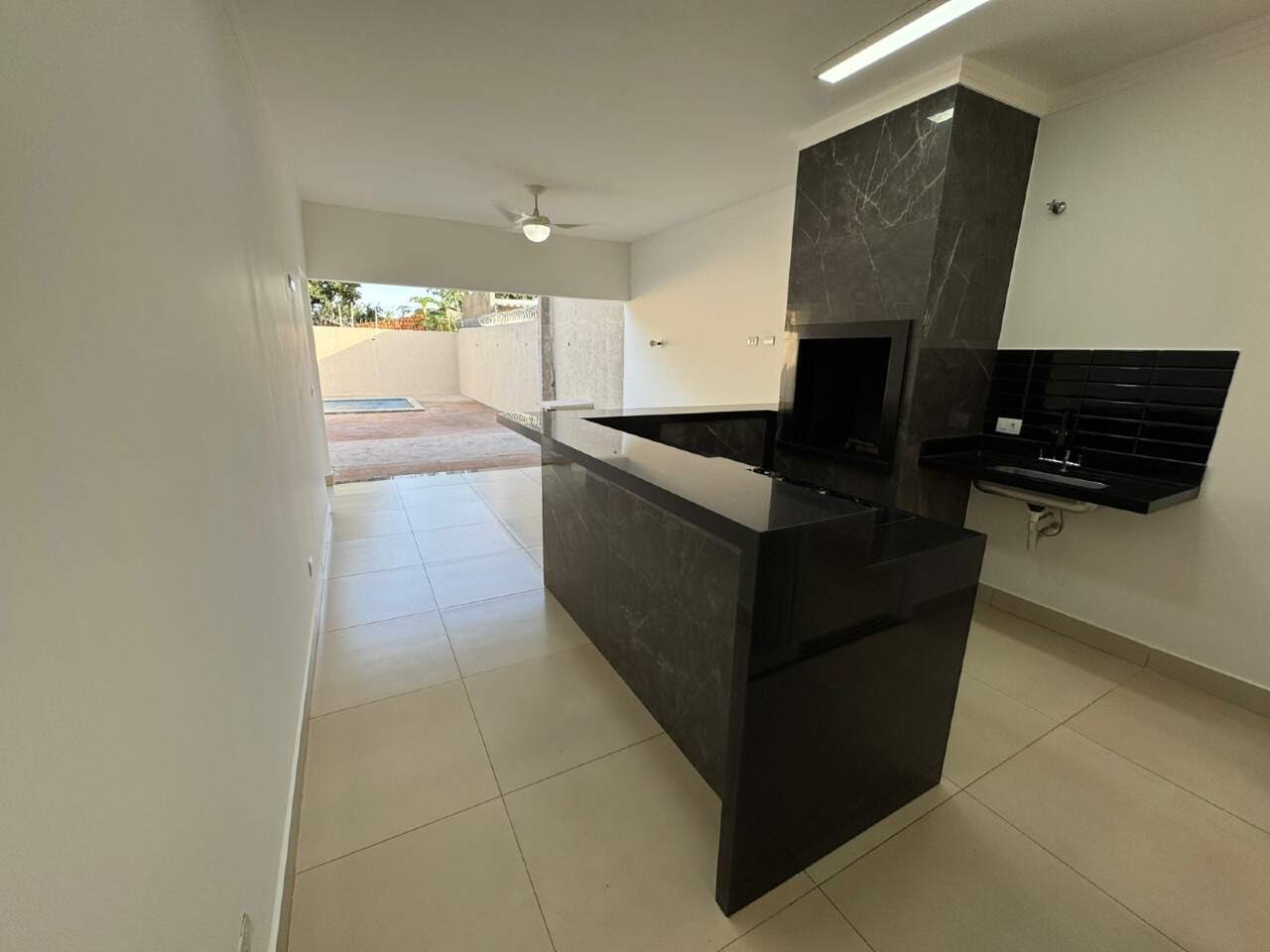 Casa à venda no Jardim Paranapungá: 