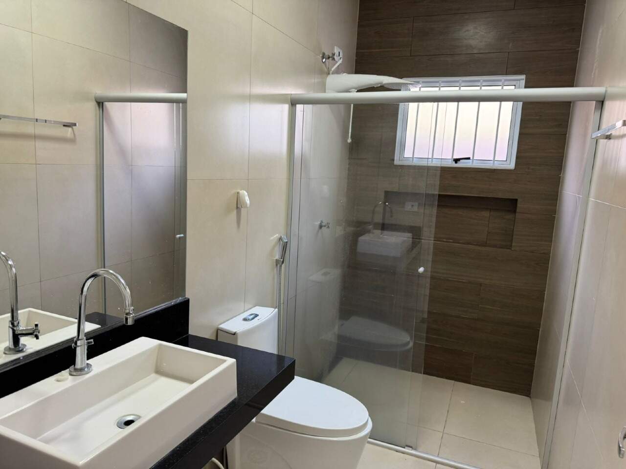 Casa à venda no Jardim Paranapungá: 