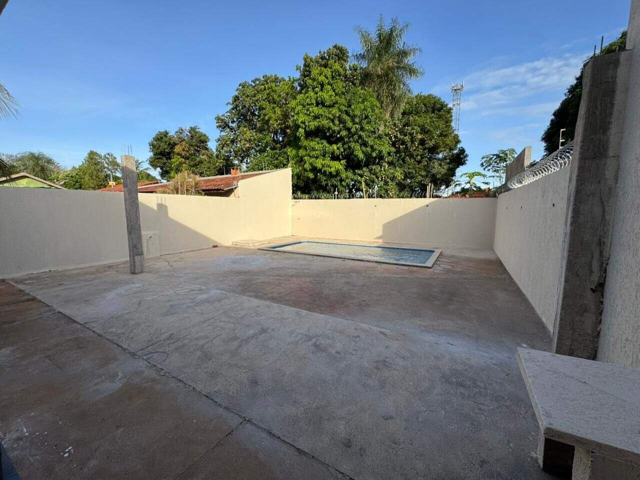 Casa à venda no Jardim Paranapungá: 