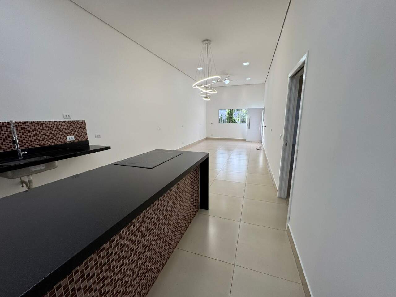 Casa à venda no Jardim Paranapungá: 