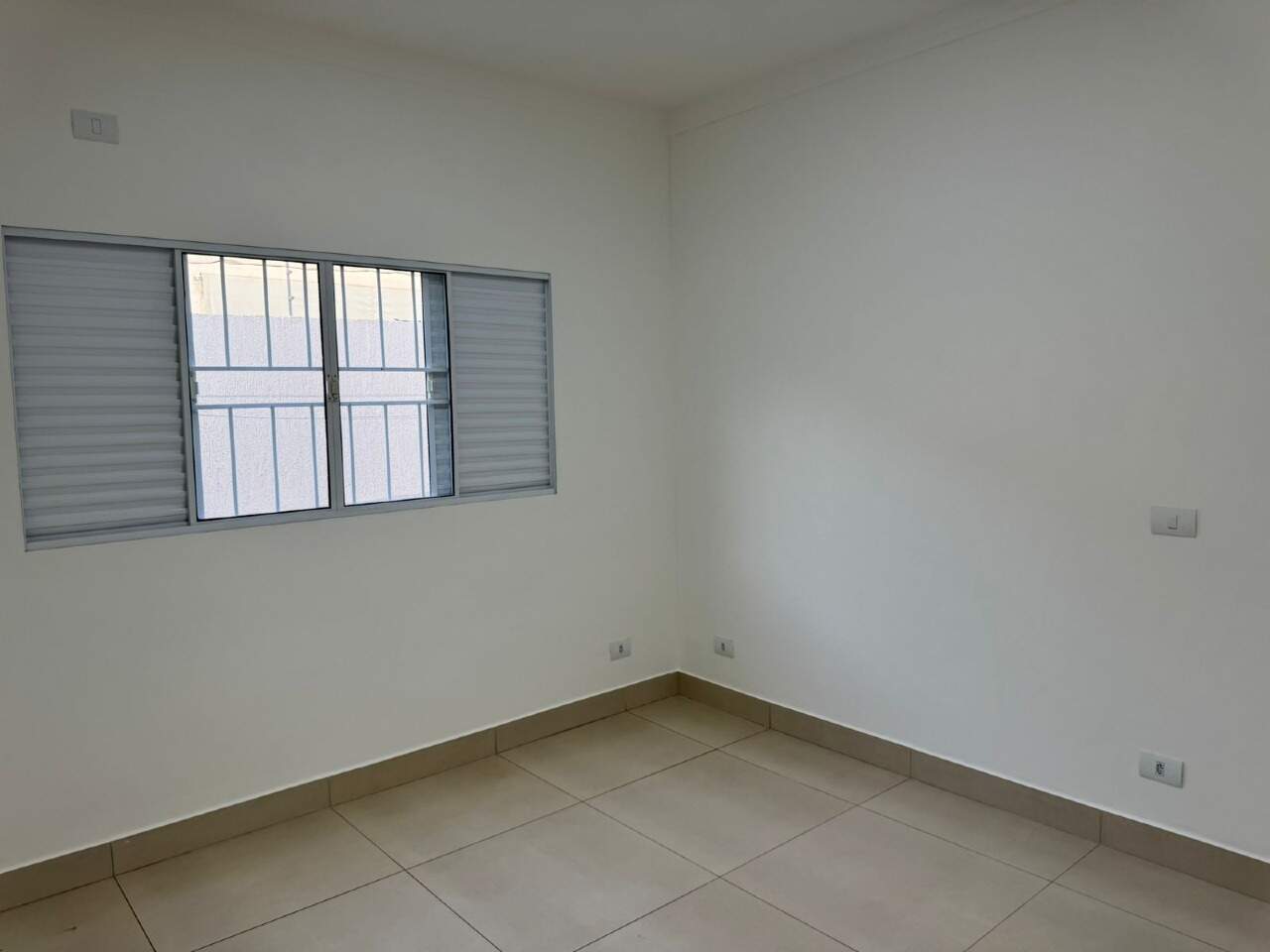 Casa à venda no Jardim Paranapungá: 