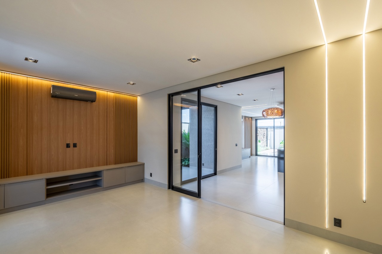 Casa em Condomínio à venda no Condomínio Villa Dumont: 