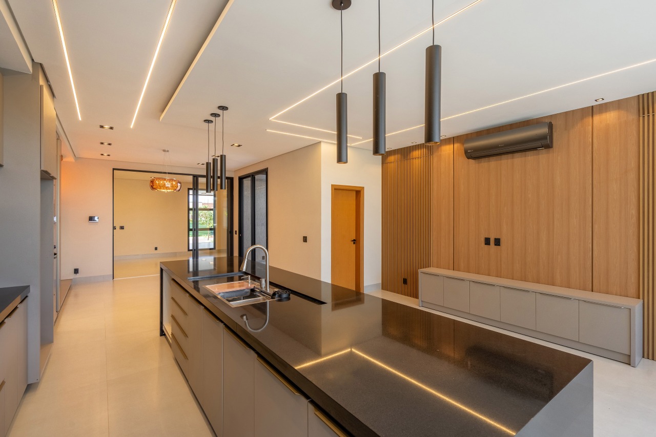 Casa em Condomínio à venda no Condomínio Villa Dumont: 