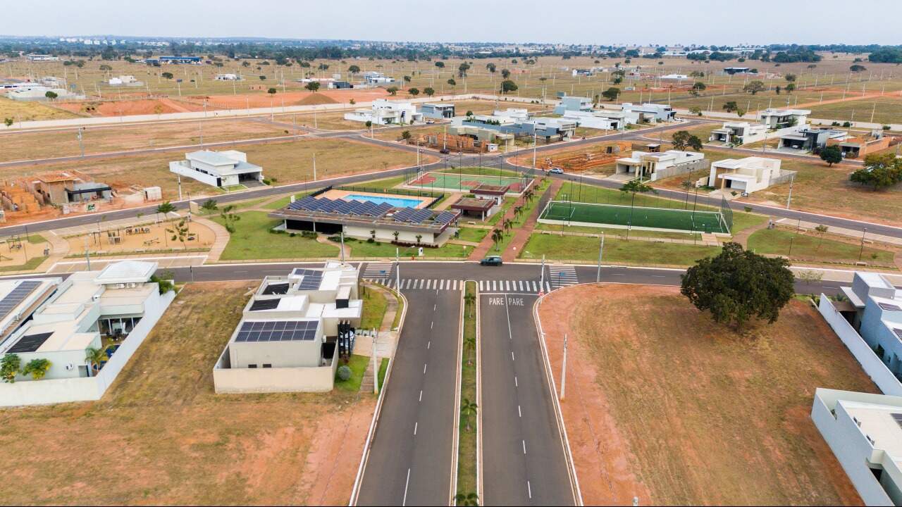 Terreno em Condomínio à venda no Condomínio Villa de León: 