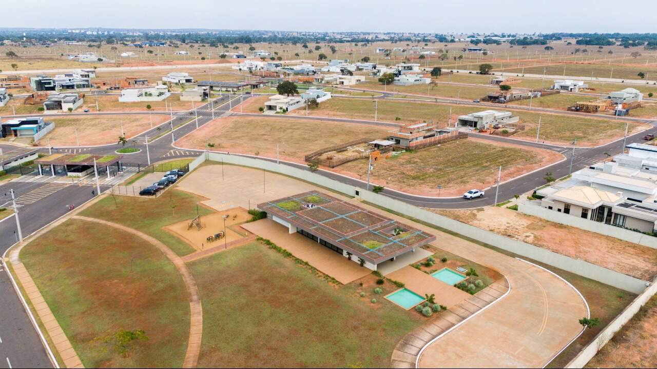 Terreno em Condomínio à venda no Condomínio Villa de León: 
