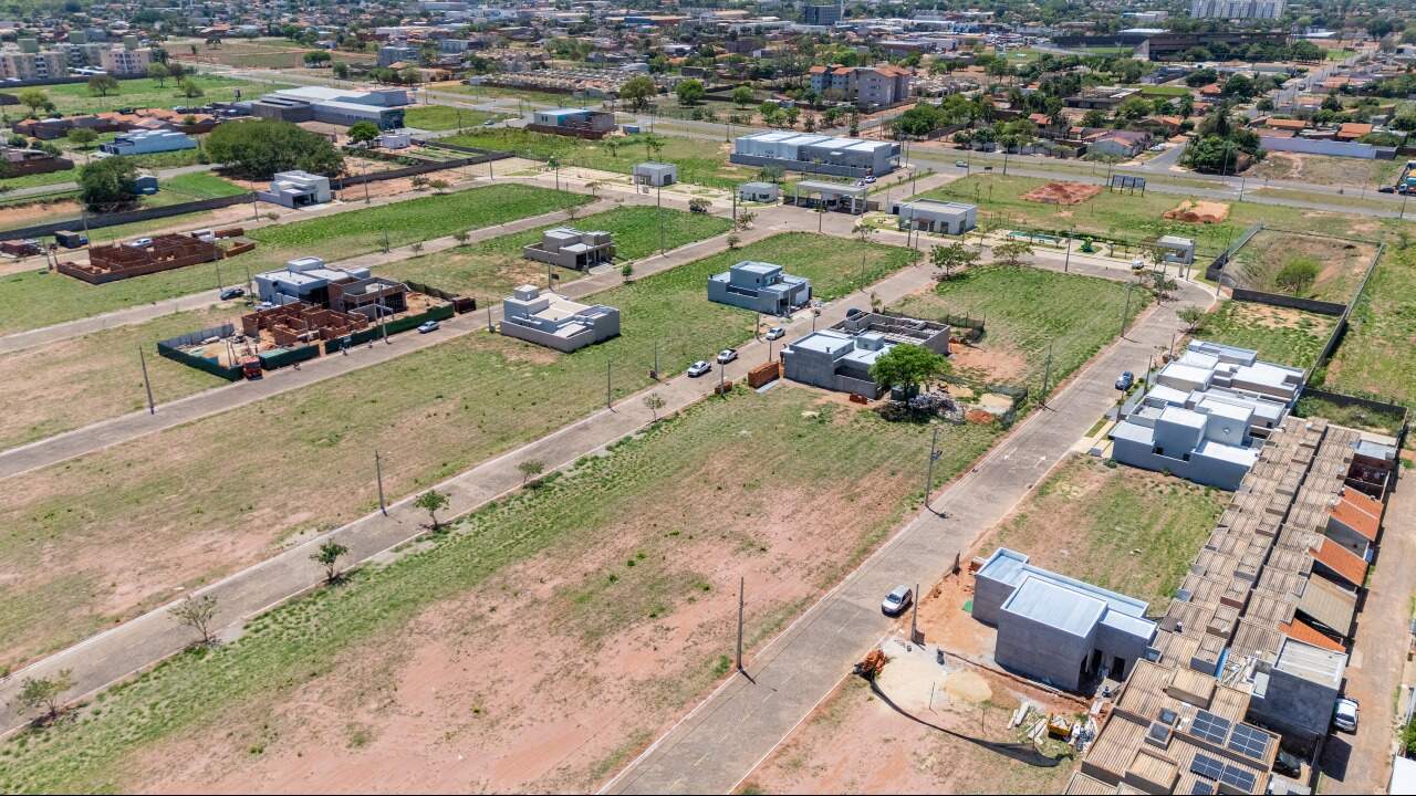 Terreno em Condomínio à venda no Jardim Alvorada: 