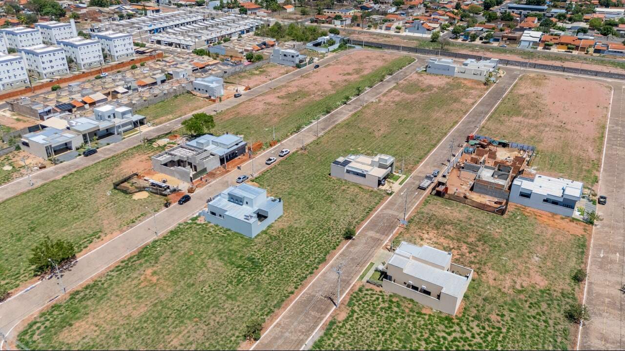 Terreno em Condomínio à venda no Jardim Alvorada: 