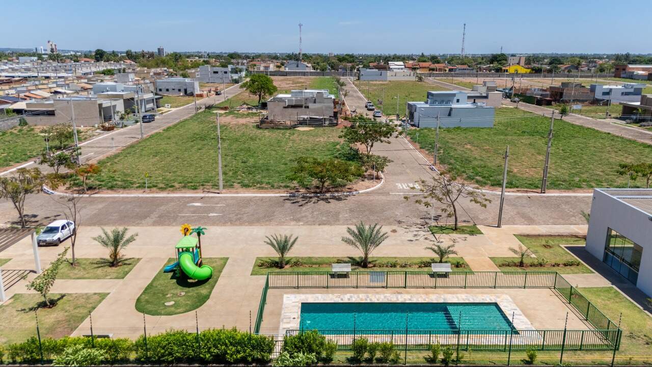 Terreno em Condomínio à venda no Jardim Alvorada: 