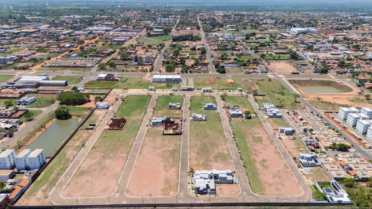 Terreno em Condomínio à venda no Jardim Alvorada: 