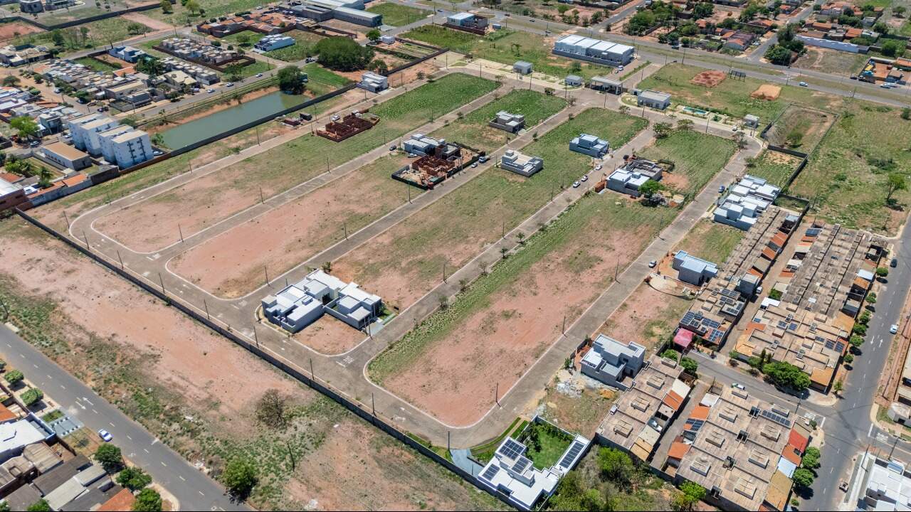 Terreno em Condomínio à venda no Jardim Alvorada: 