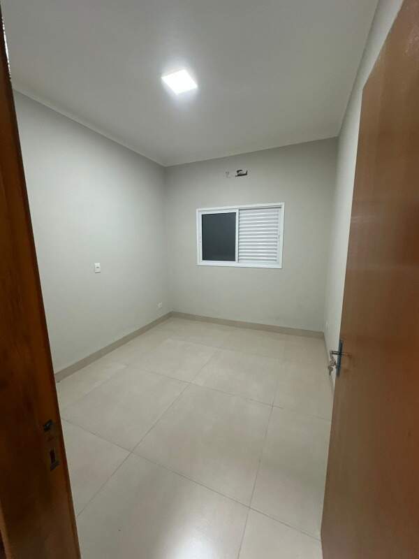 Casa à venda no Jardim dos Ipes: 
