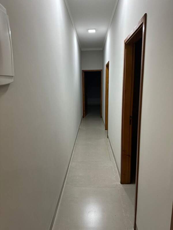 Casa à venda no Jardim dos Ipes: 