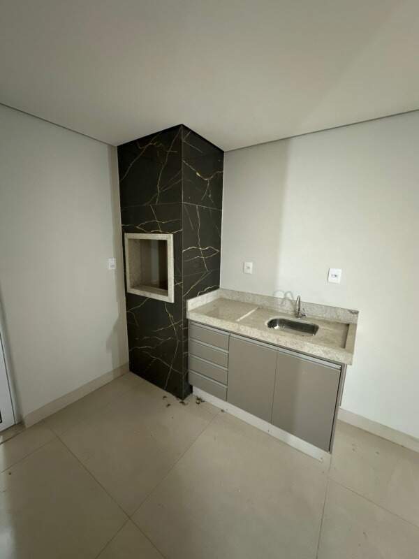 Casa à venda no Jardim dos Ipes: 