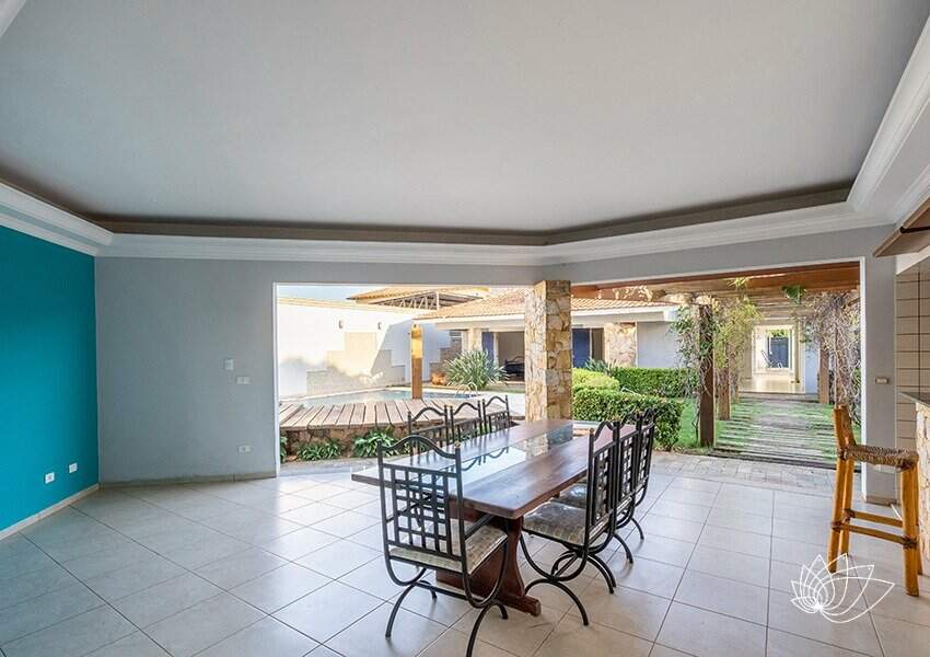 Casa à venda no Jardim Primaveril: