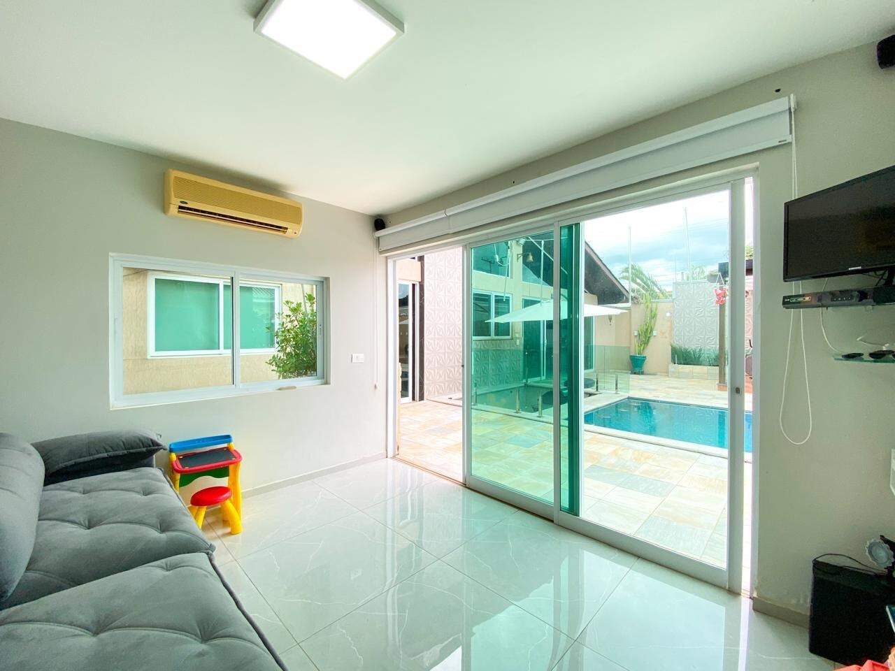 Casa à venda no Santos Dumont: 