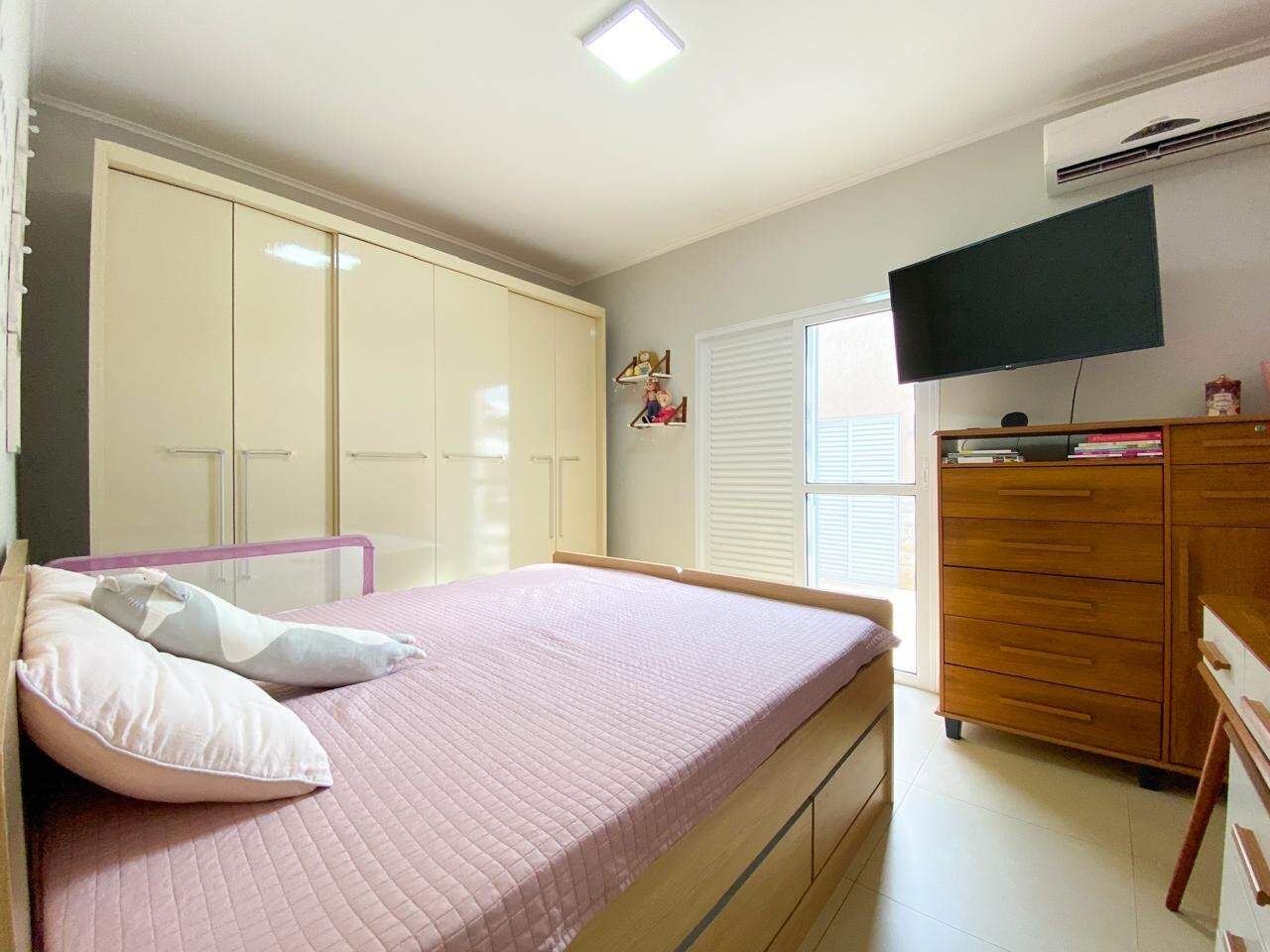 Casa à venda no Santos Dumont: 