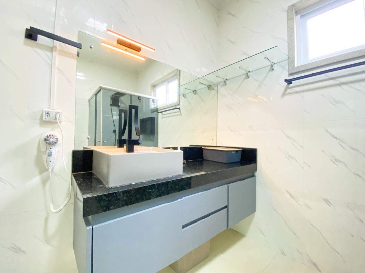 Casa à venda no Santos Dumont: 