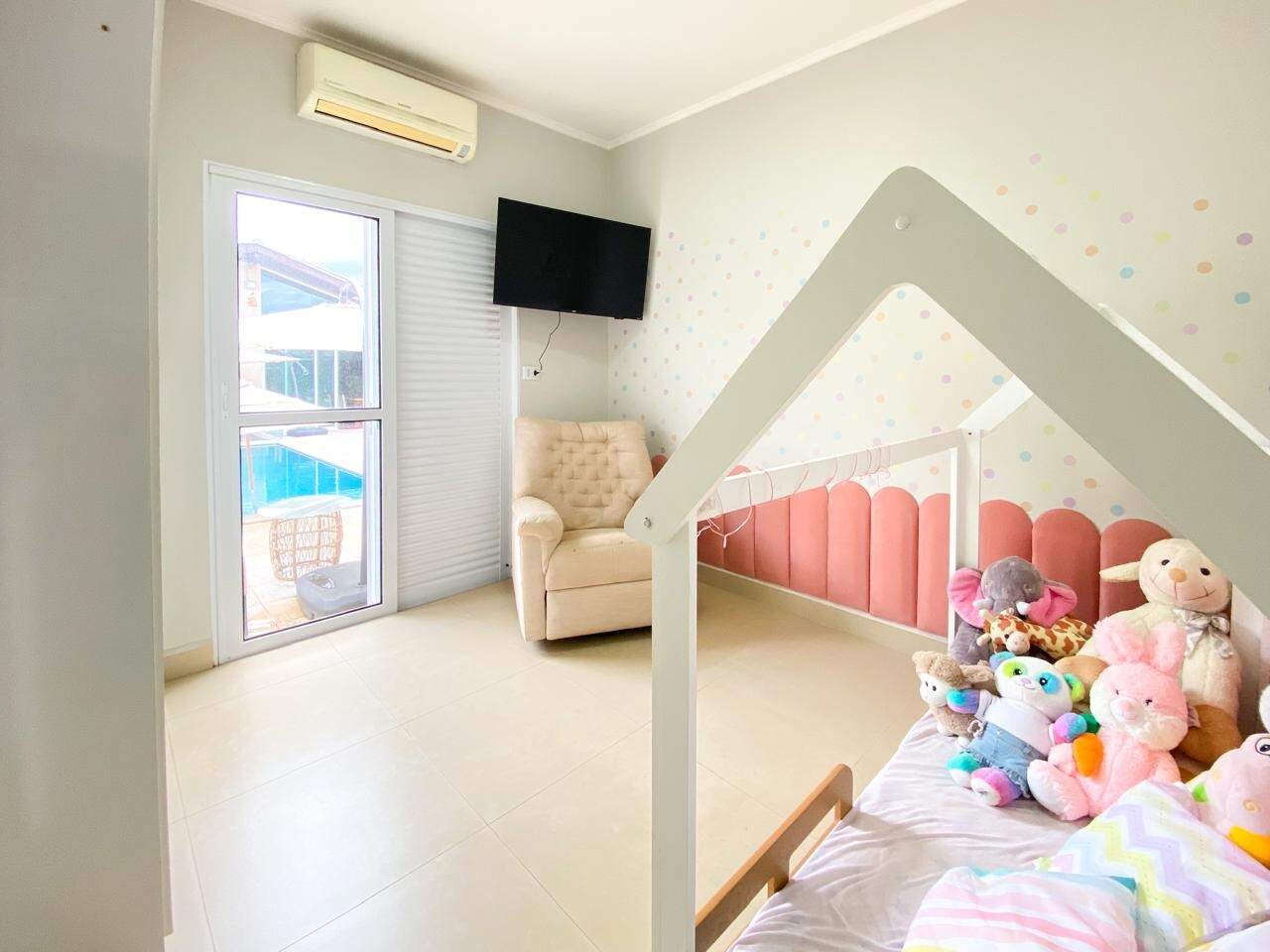 Casa à venda no Santos Dumont: 