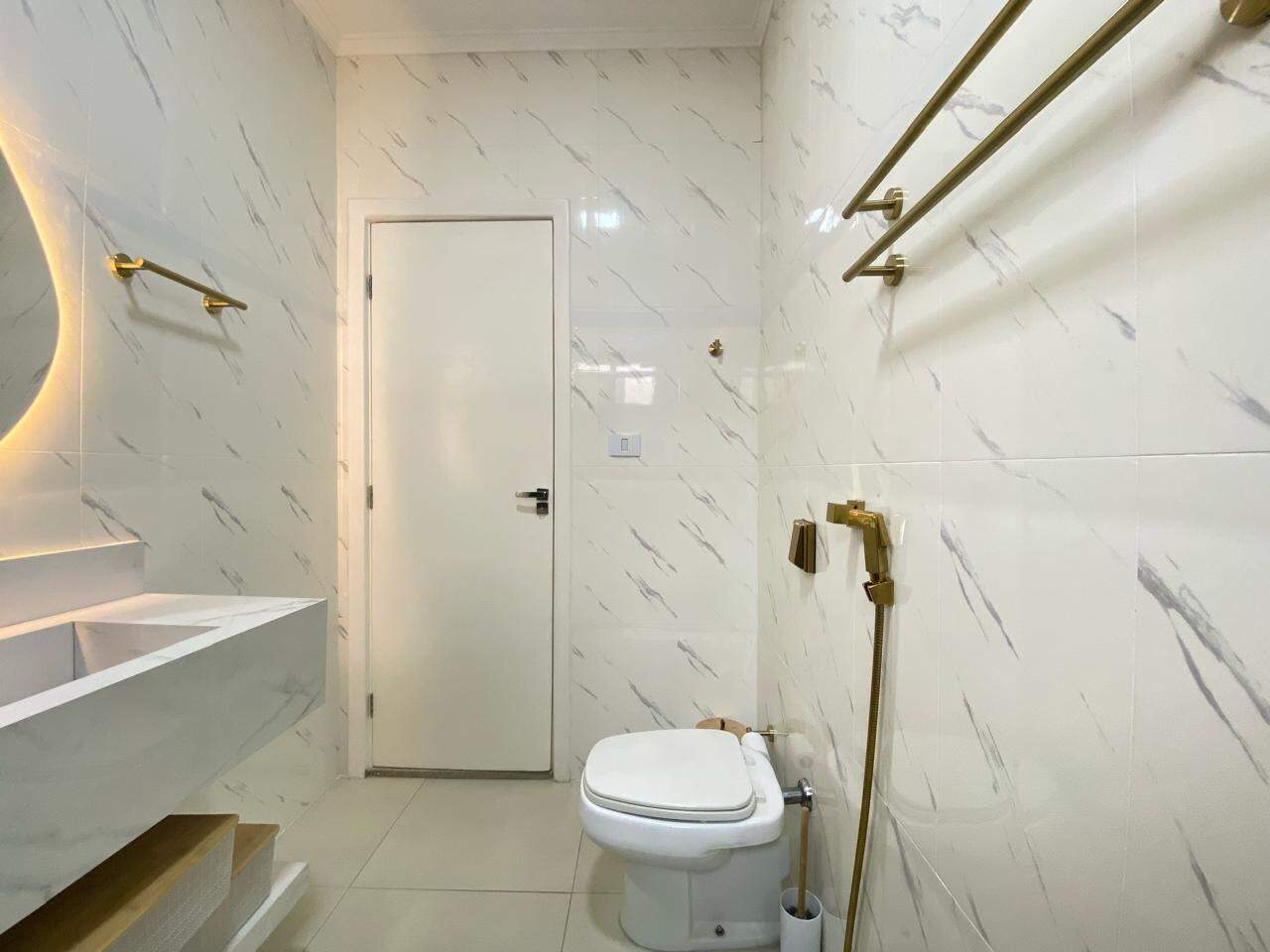 Casa à venda no Santos Dumont: 