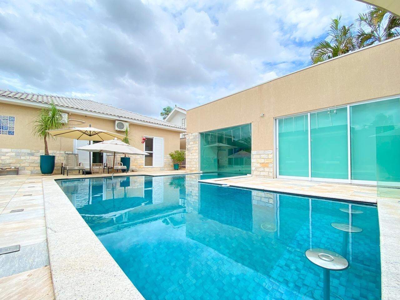 Casa à venda no Santos Dumont: 