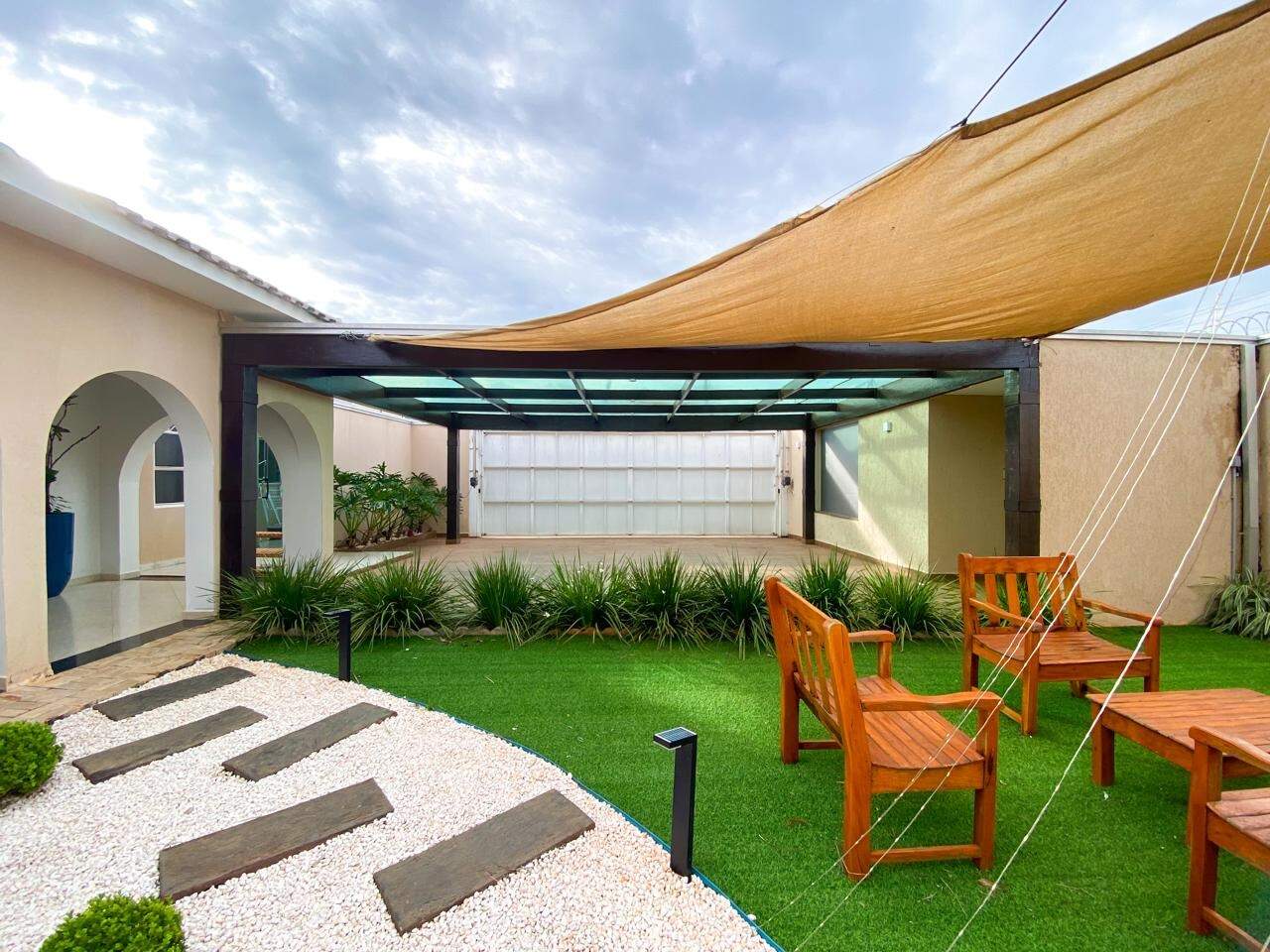 Casa à venda no Santos Dumont: 