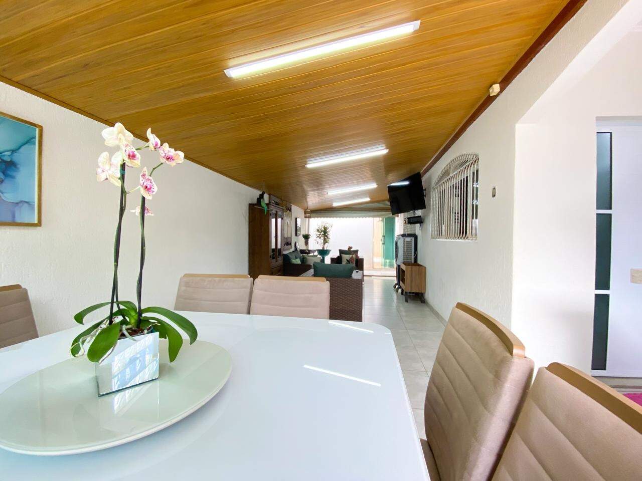 Casa à venda no Santos Dumont: 