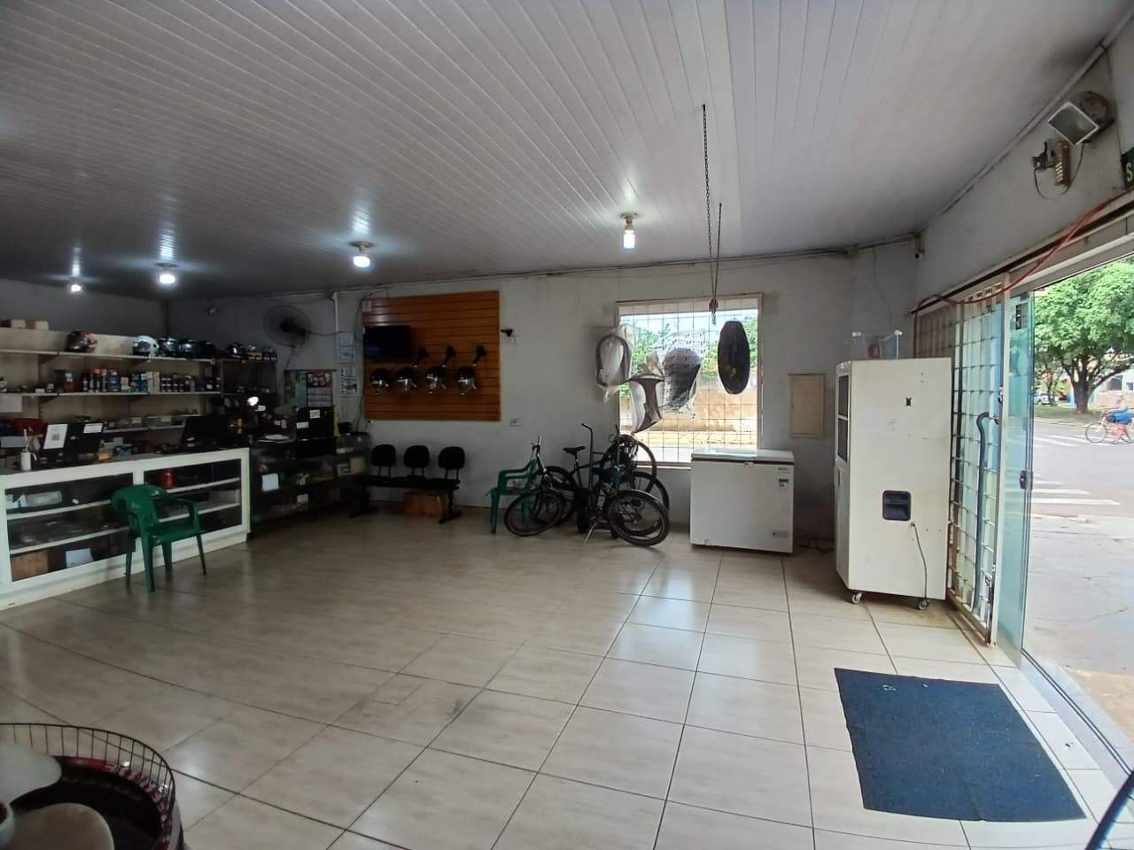 Prédio Comercial à venda no Centro: 