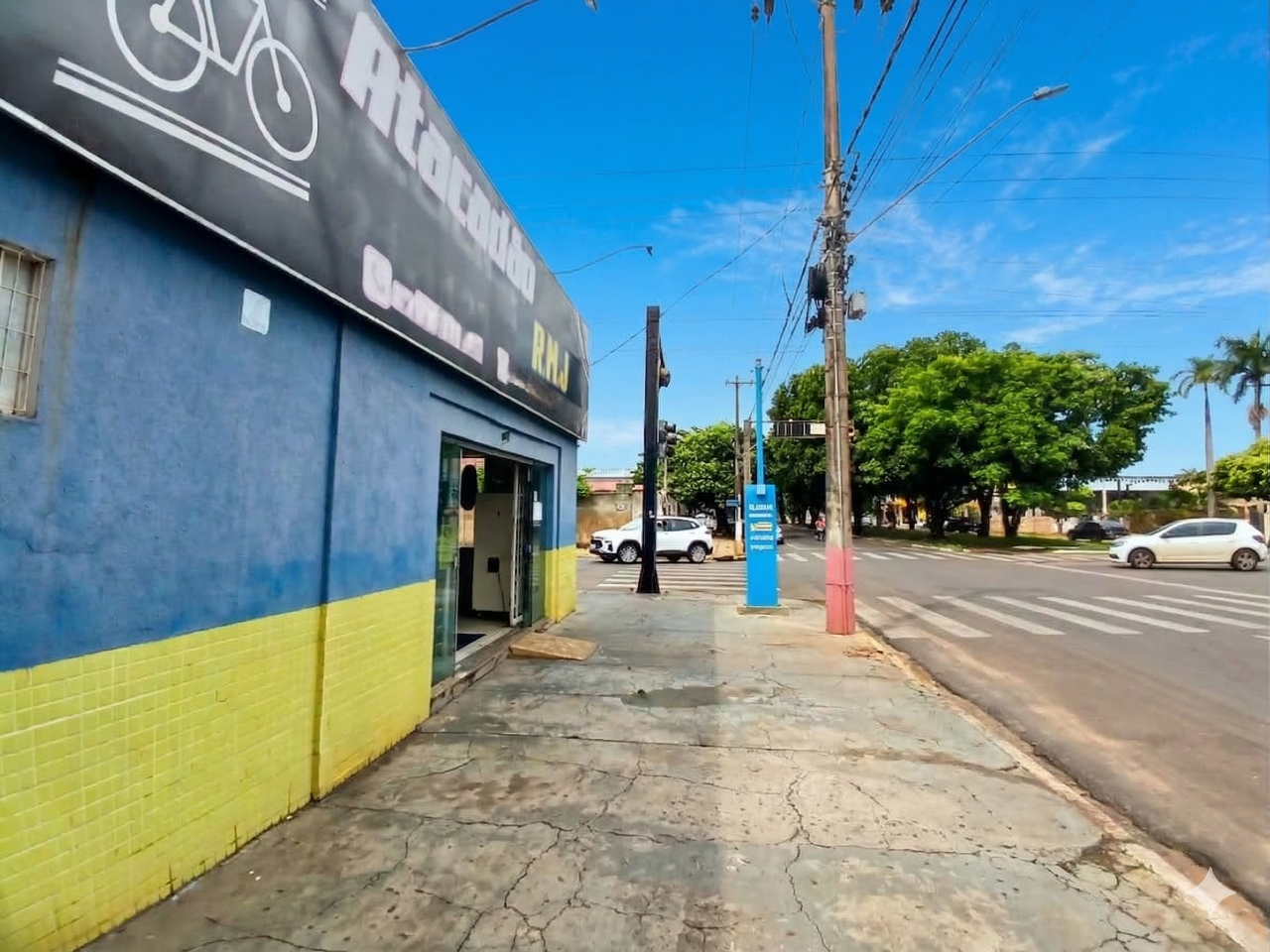 Prédio Comercial à venda no Centro: 