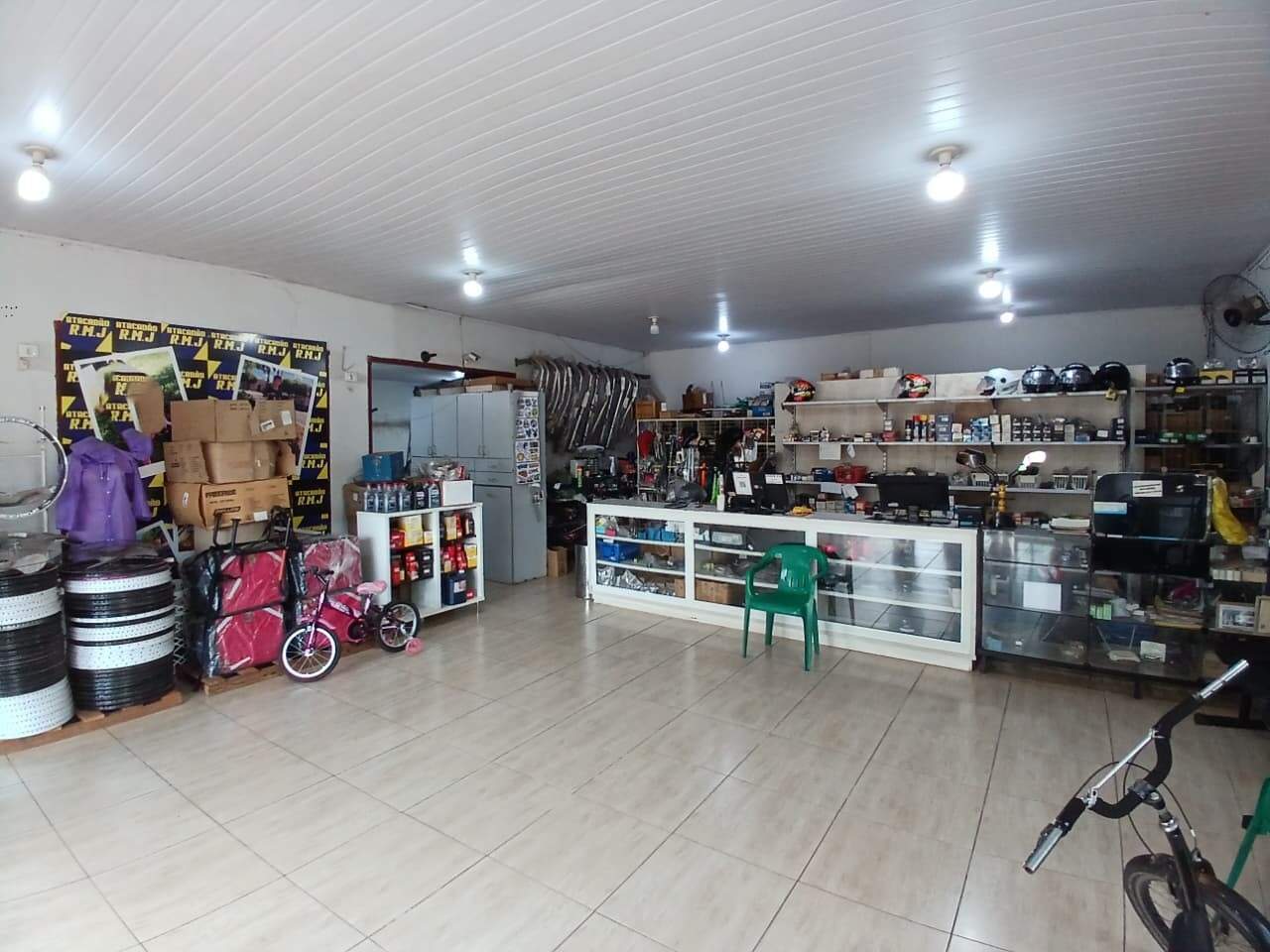 Prédio Comercial à venda no Centro: 