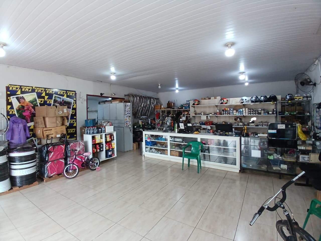 Prédio Comercial à venda no Centro: 