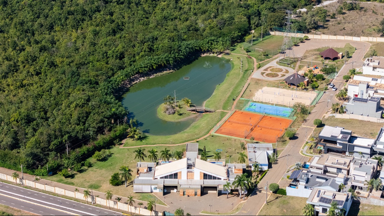 Terreno em Condomínio à venda no Village do Lago: