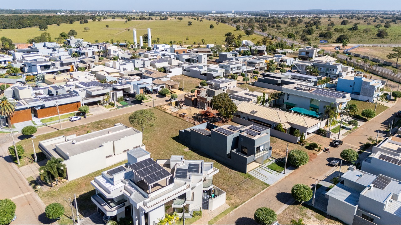 Terreno em Condomínio à venda no Village do Lago: