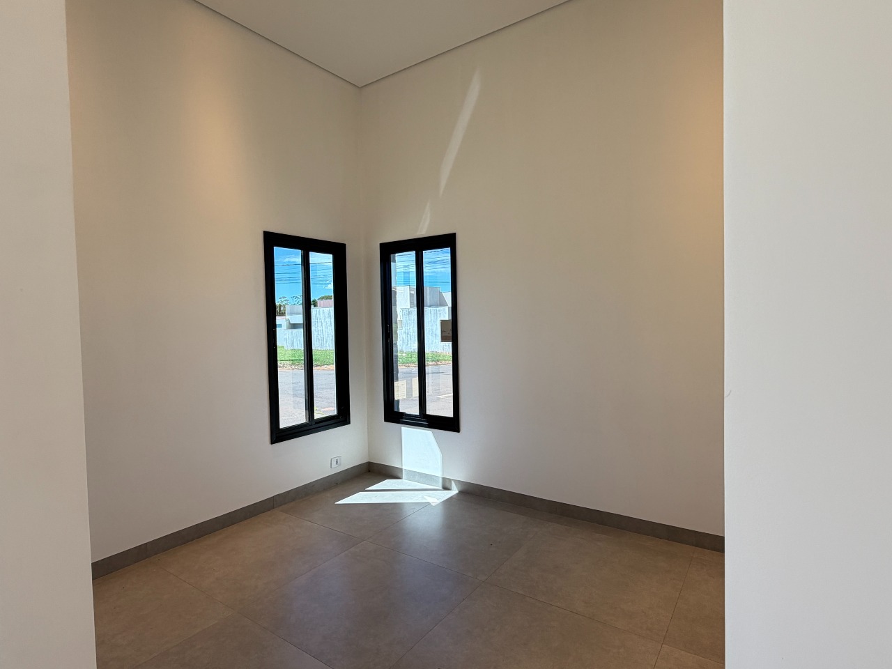 Casa em Condomínio à venda no Residencial Costa Leste: 