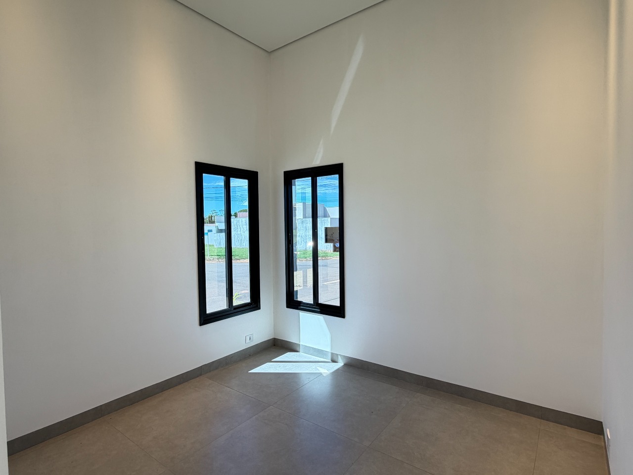 Casa em Condomínio à venda no Residencial Costa Leste: 