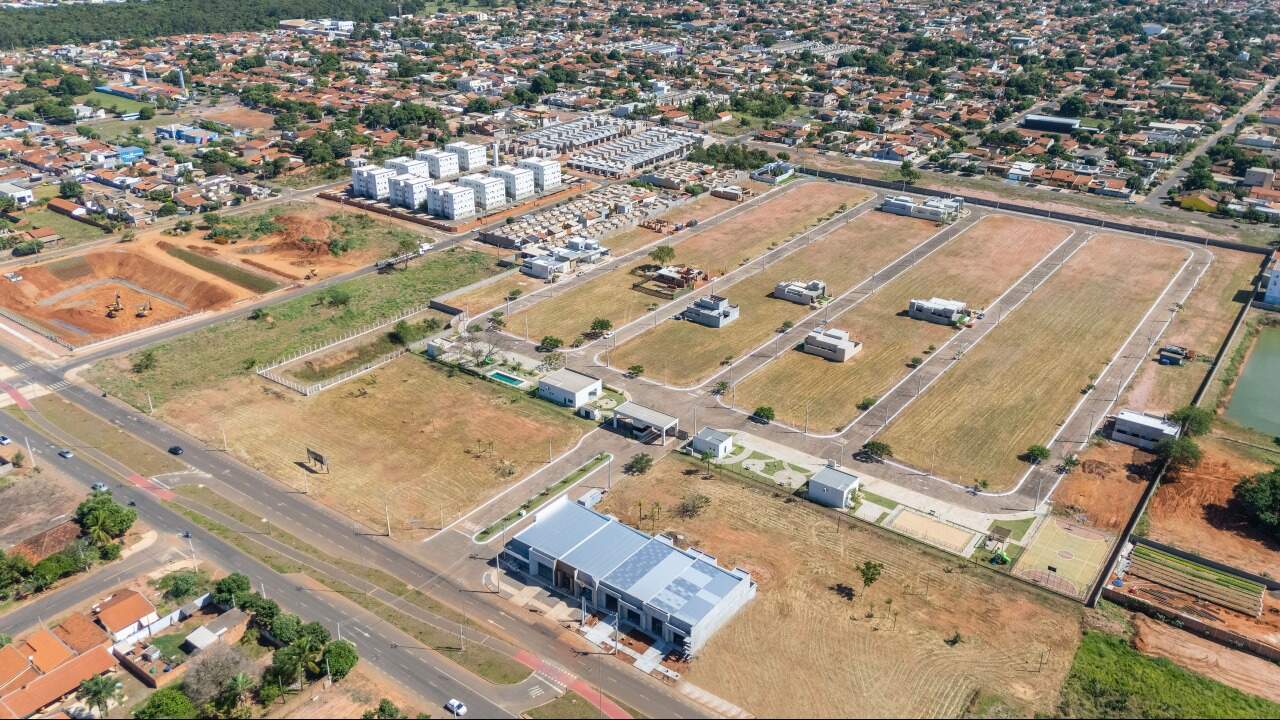 Terreno em Condomínio à venda no Condomínio Residencial Terraville: 