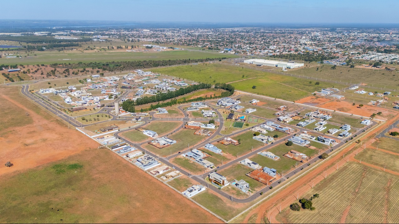 Terreno em Condomínio à venda no Condomínio Villa de León: 