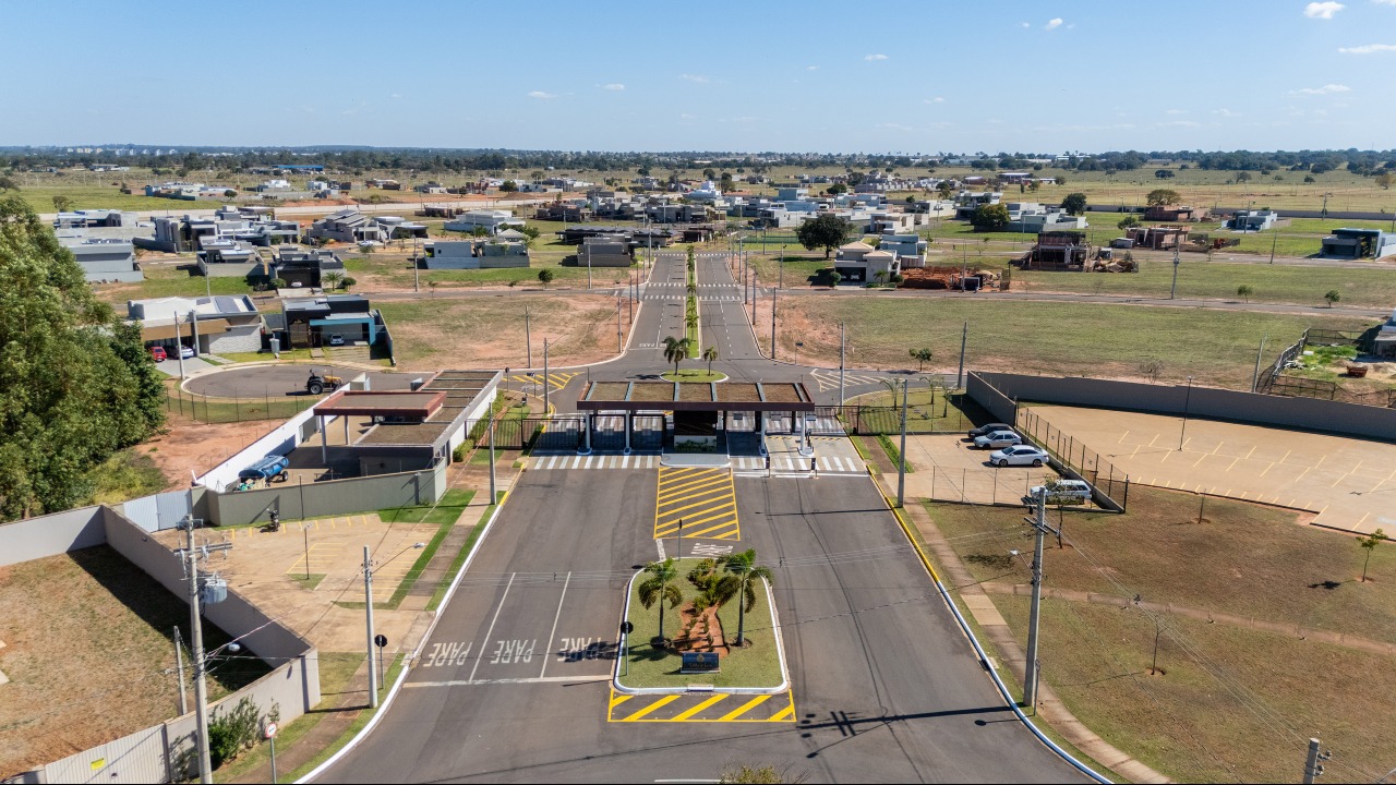 Terreno em Condomínio à venda no Condomínio Villa de León: 