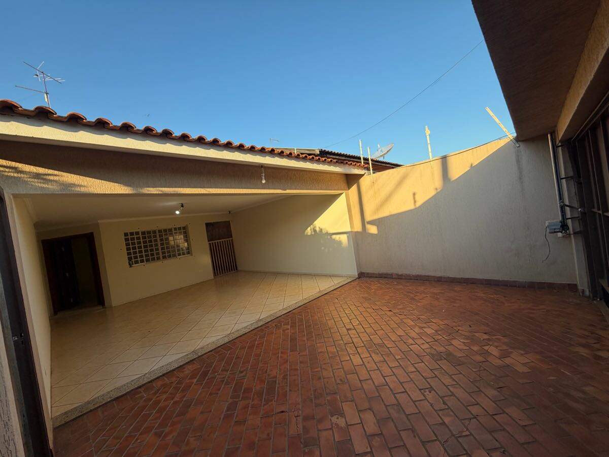 Casa à venda no Santos Dumont: 