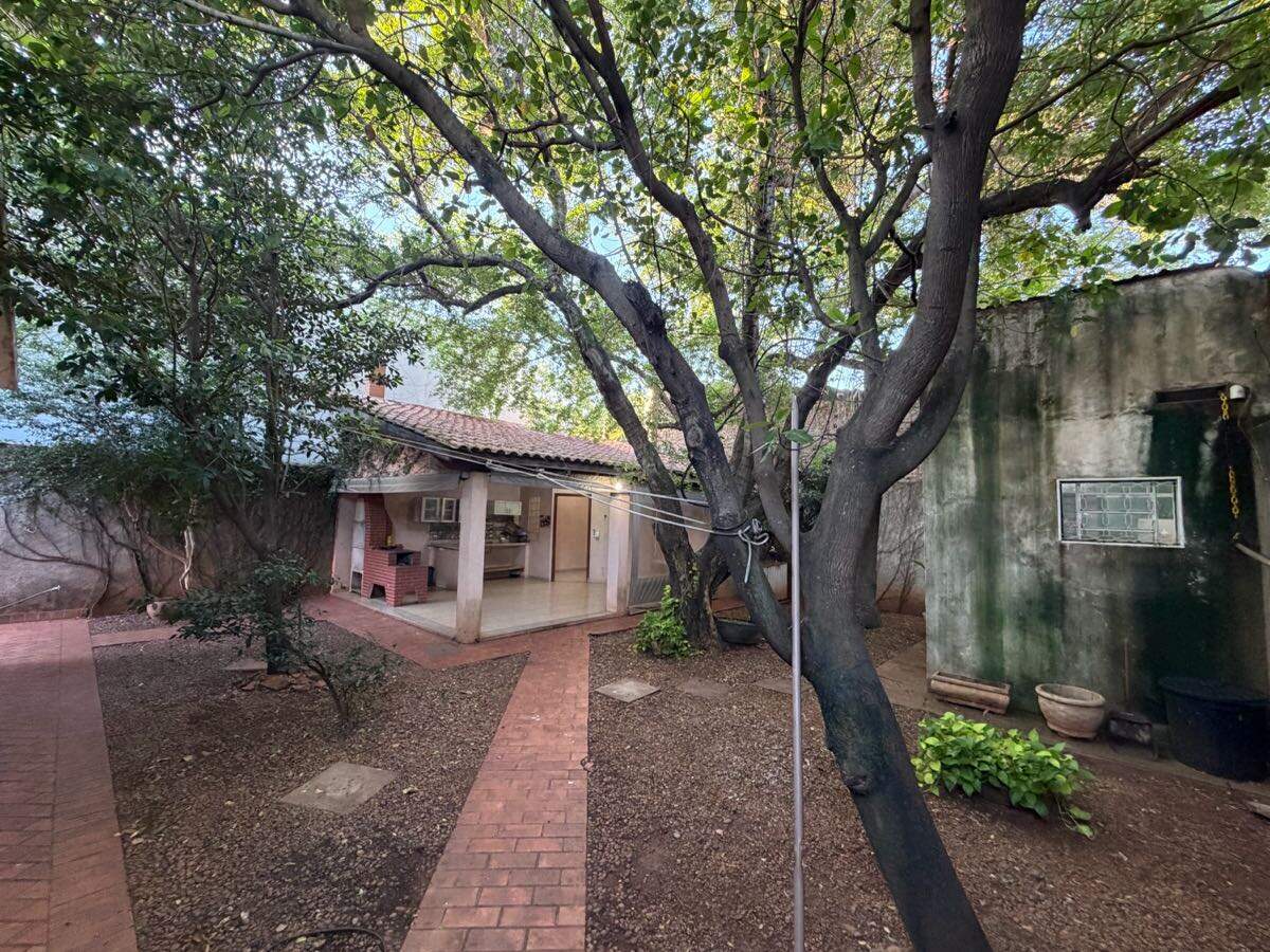 Casa à venda no Santos Dumont: 