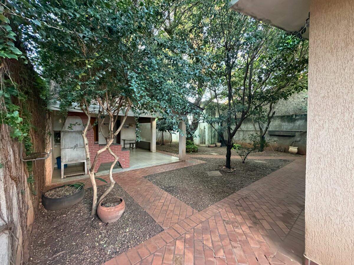 Casa à venda no Santos Dumont: 