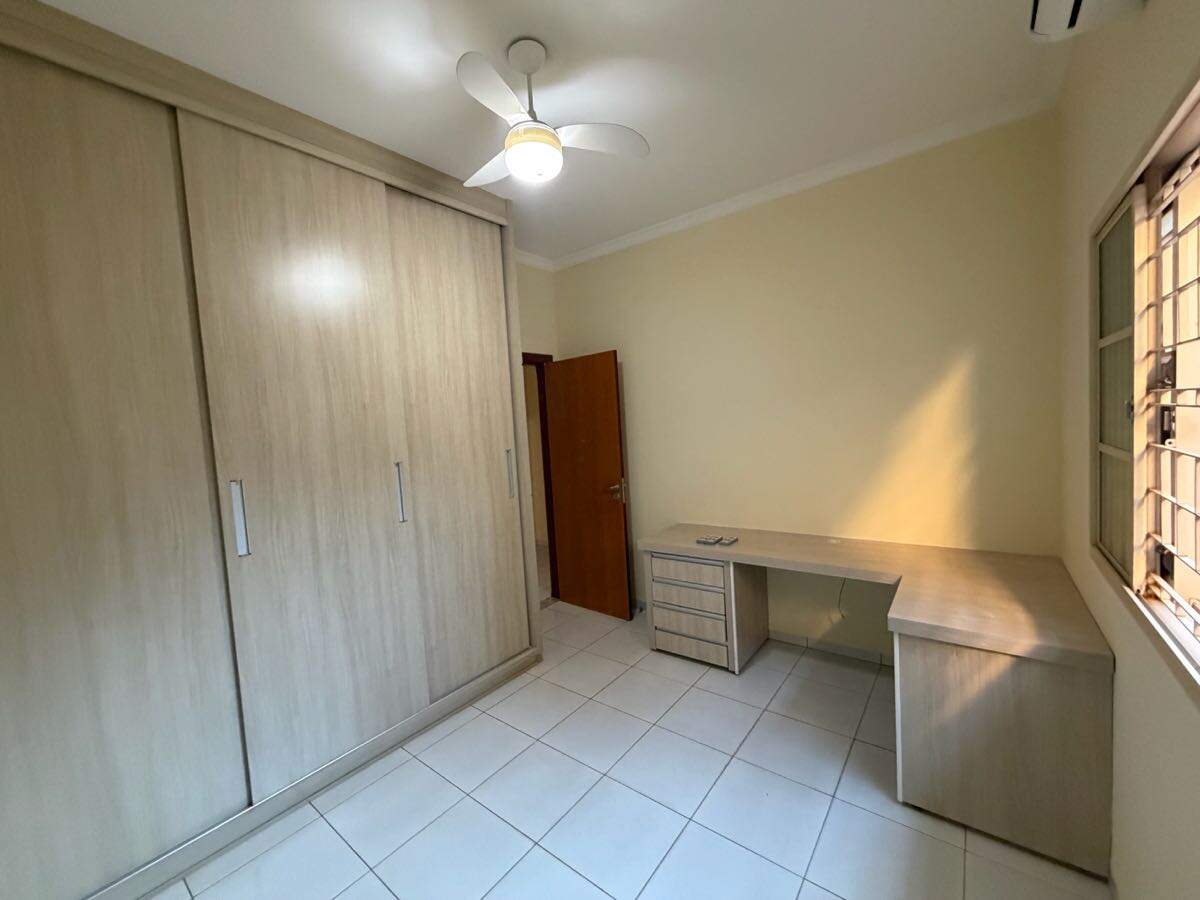 Casa à venda no Santos Dumont: 