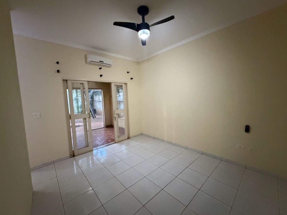 Casa à venda no Santos Dumont: 