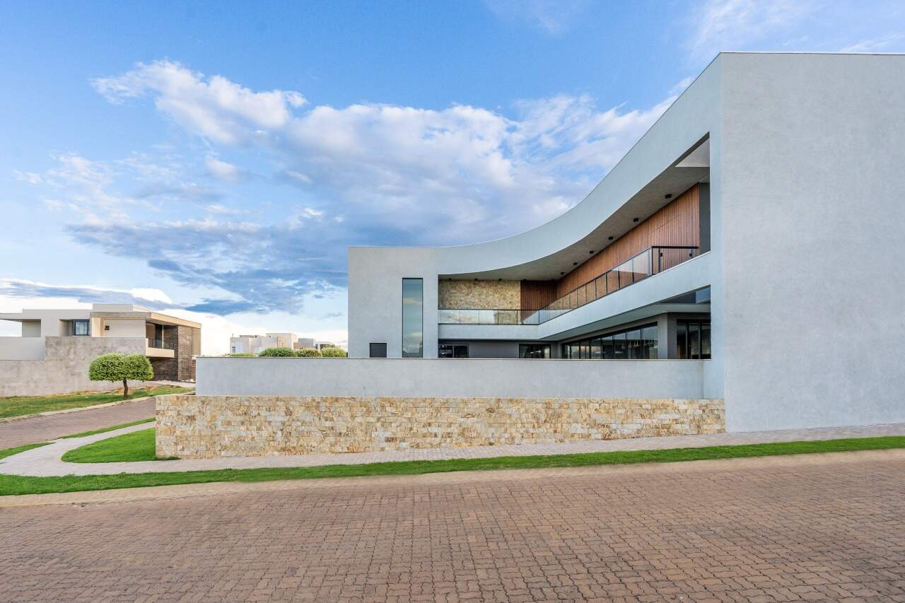 Casa em Condomínio à venda no Village do Lago: 