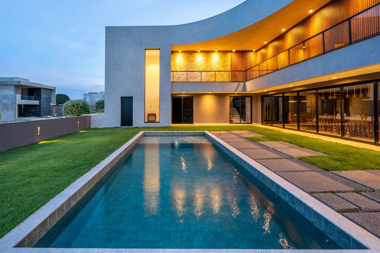 Casa em Condomínio à venda no Village do Lago: 